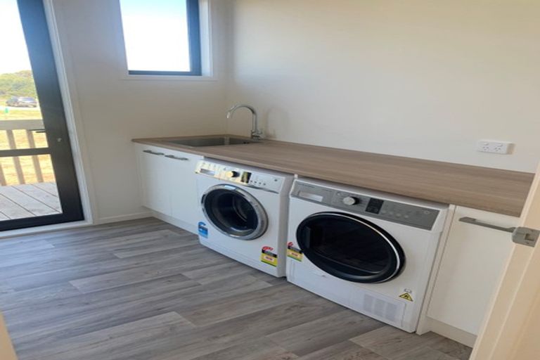 Photo of property in 48 Marram Place, Mangawhai Heads, Mangawhai, 0505