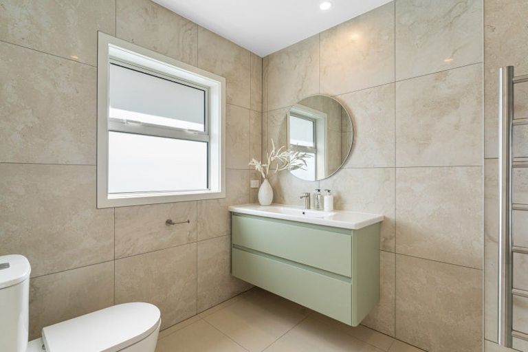 Photo of property in 43 Matenga Street, Waikanae, 5036