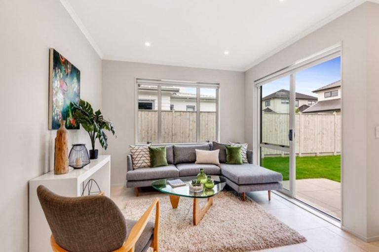 Photo of property in 32 Nganui Avenue, Takanini, 2112