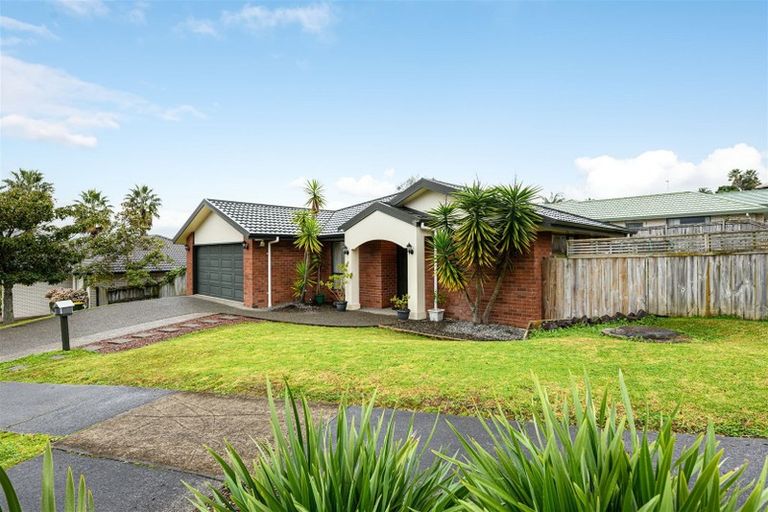Photo of property in 4 San Domingo Rise, Henderson, Auckland, 0612