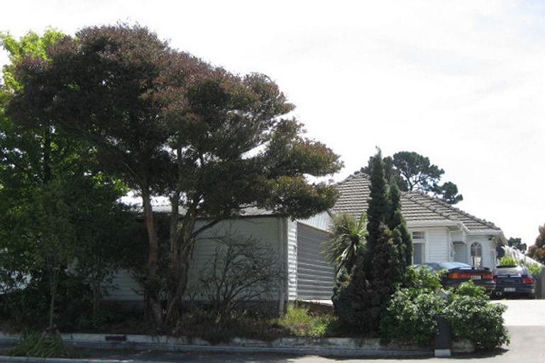 Photo of property in 243 Wainoni Road, Avondale, Christchurch, 8061