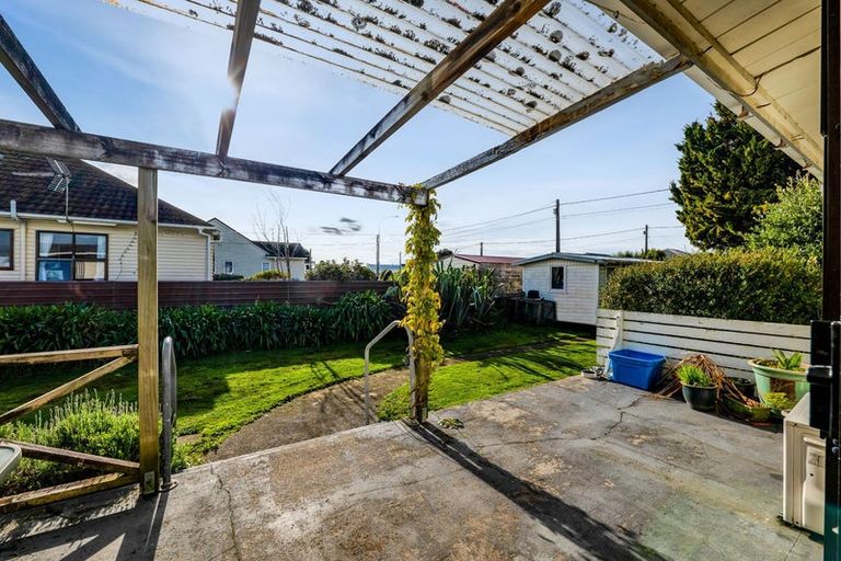 Photo of property in 23 Vogel Street, Hawera, 4610
