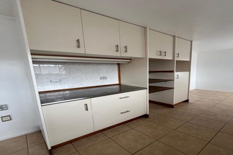Photo of property in 3/45 Kenderdine Road, Papatoetoe, Auckland, 2025