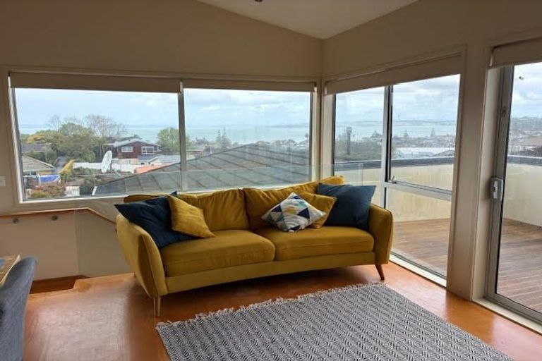 Photo of property in 210 Clovelly Road, Bucklands Beach, Auckland, 2012