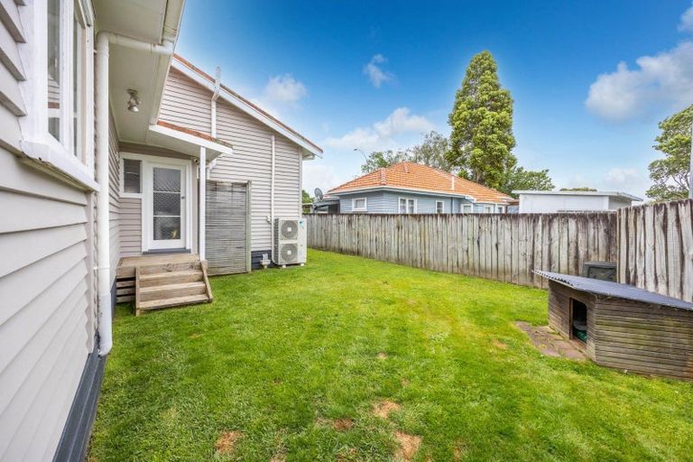 Photo of property in 54 Haultain Street, Fairfield, Hamilton, 3214