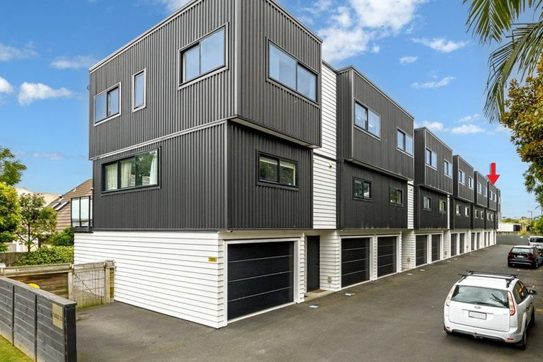 Photo of property in 11/33 Miro Street, Mount Maunganui, 3116