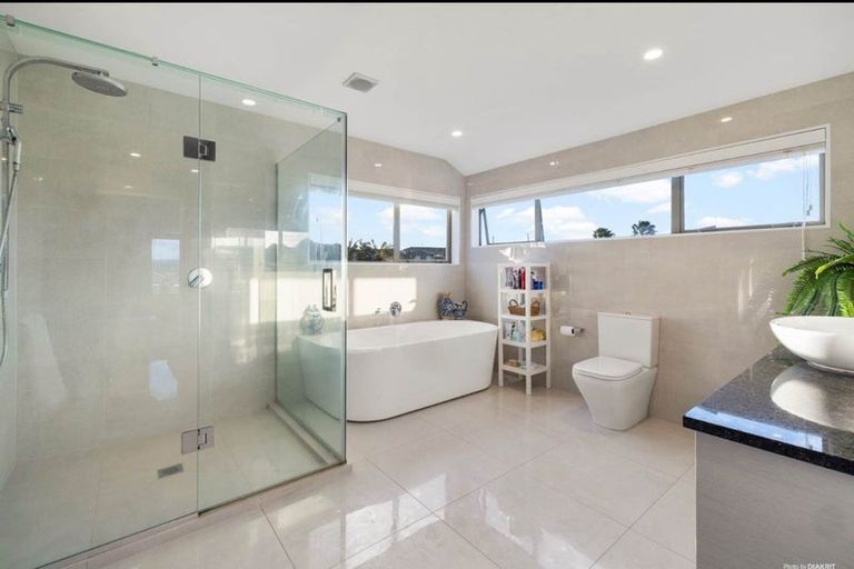 Photo of property in 17 Willis Avenue, Pukekohe, 2120