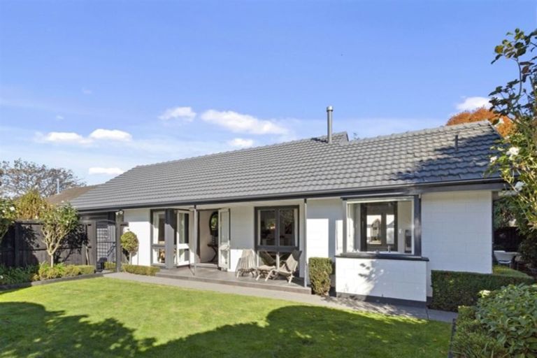 Photo of property in 1/106 Blighs Road, Strowan, Christchurch, 8052