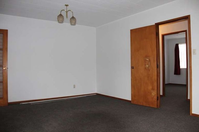 Photo of property in 7 Kapiti Place, Sunnynook, Auckland, 0620