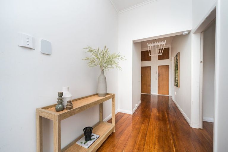 Photo of property in 8 Frederick Street, Terrace End, Palmerston North, 4410