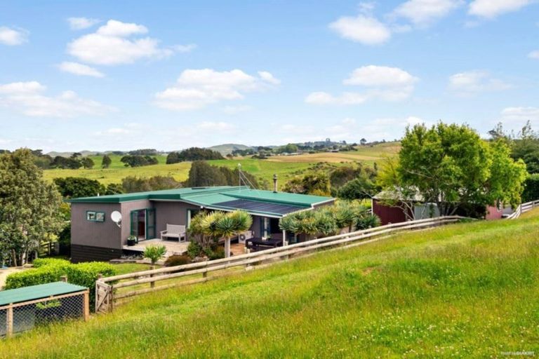 Photo of property in 229 Smith Road, Otaua, Waiuku, 2682