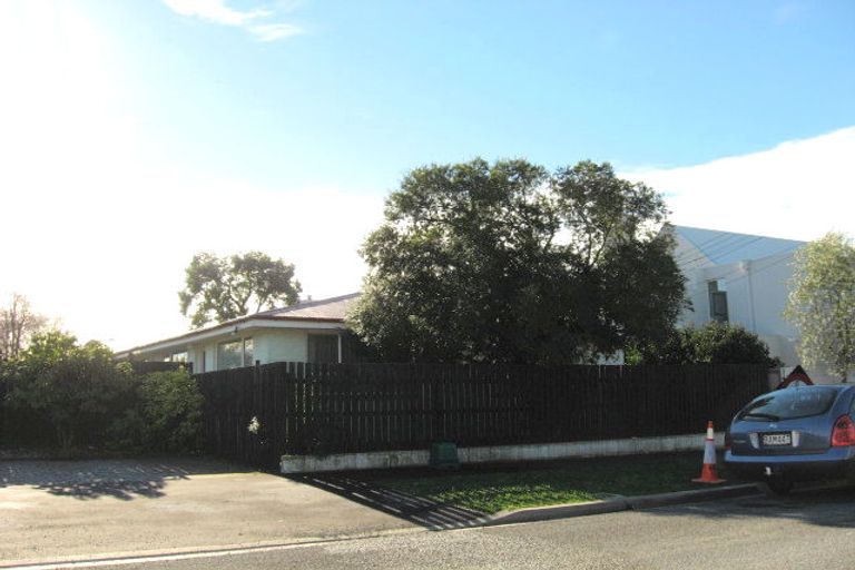 Photo of property in 2/67 Derby Street, St Albans, Christchurch, 8014