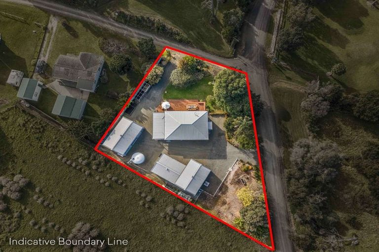 Photo of property in 3 Signal Stn Road, Pouto, Te Kopuru, 0391