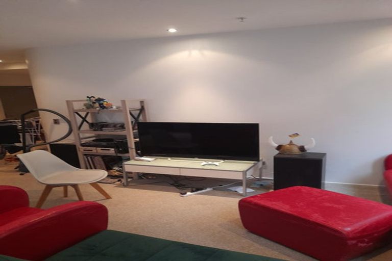 Photo of property in The Quay, 2/332a1 Lambton Quay, Wellington Central, Wellington, 6011