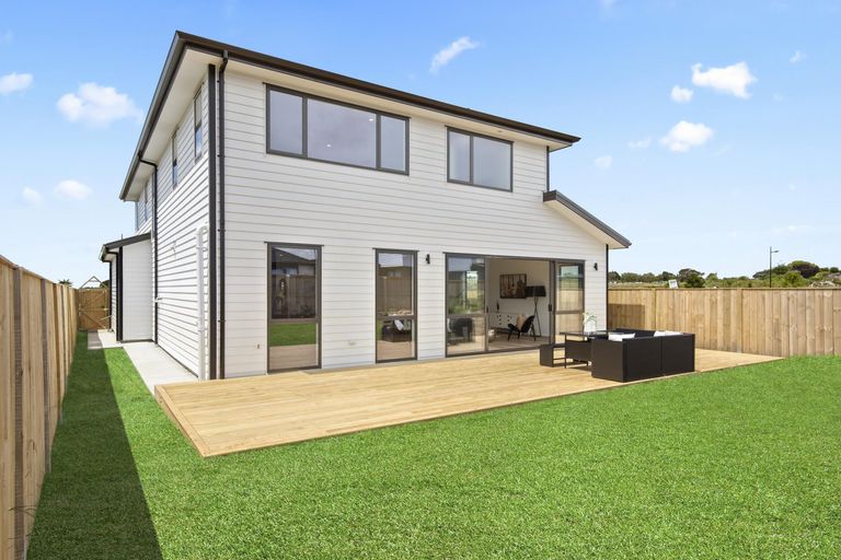 Photo of property in 75 Mutetai Road, Clarks Beach, 2122