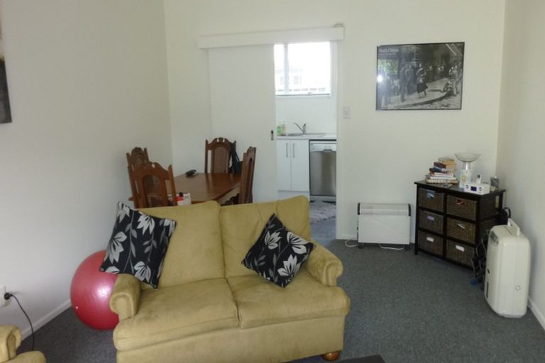 Photo of property in 76 Trafalgar Street, St Albans, Christchurch, 8014