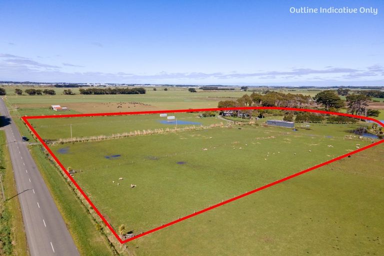 Photo of property in 49 Ferry Road, West Plains, Invercargill, 9879
