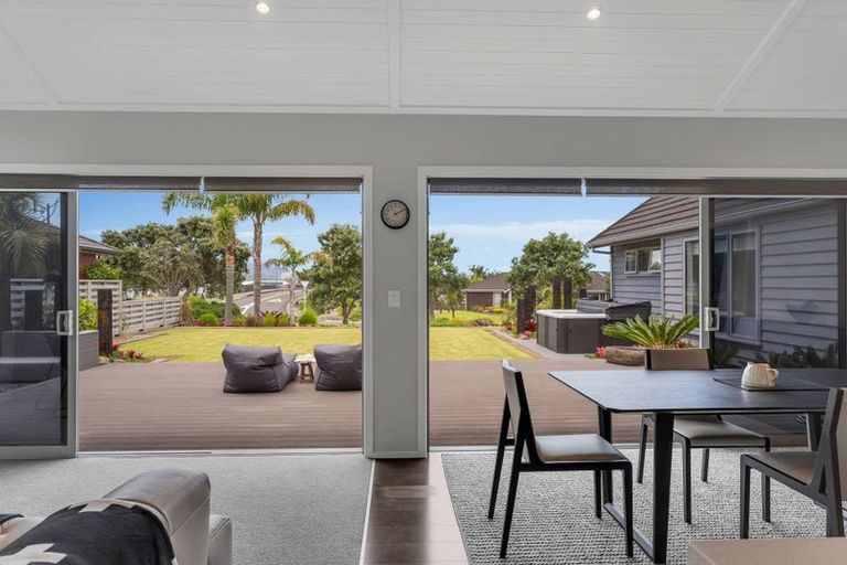 Photo of property in 4 Roseberry Place, Whitianga, 3510