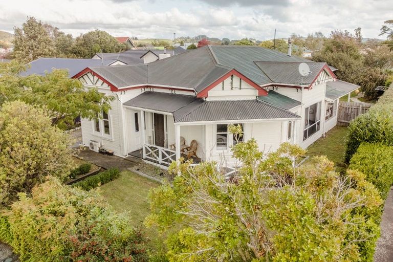 Photo of property in 17 Dawson Street, Pahiatua, 4910