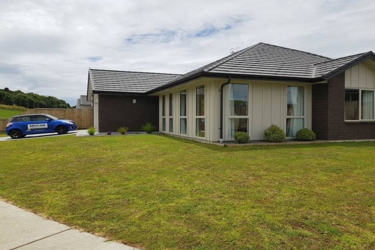 Photo of property in 4 Lakeside Terrace, Omokoroa, 3114