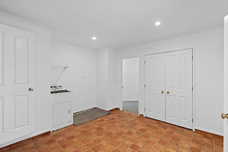 Photo of property in 1175 South Head Road, South Head, Helensville, 0874