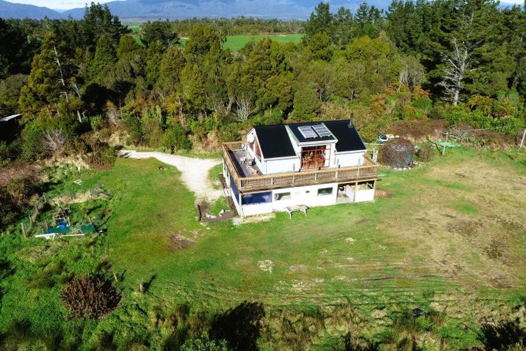 Photo of property in 291 Tauranga Bay Road, Cape Foulwind, Westport, 7892