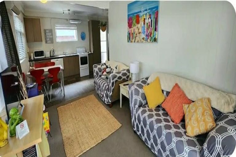 Photo of property in 62 Simpson Road, Papamoa Beach, Papamoa, 3118