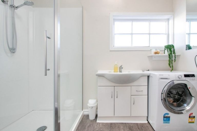 Photo of property in 11 Wellesley Road, Napier South, Napier, 4110