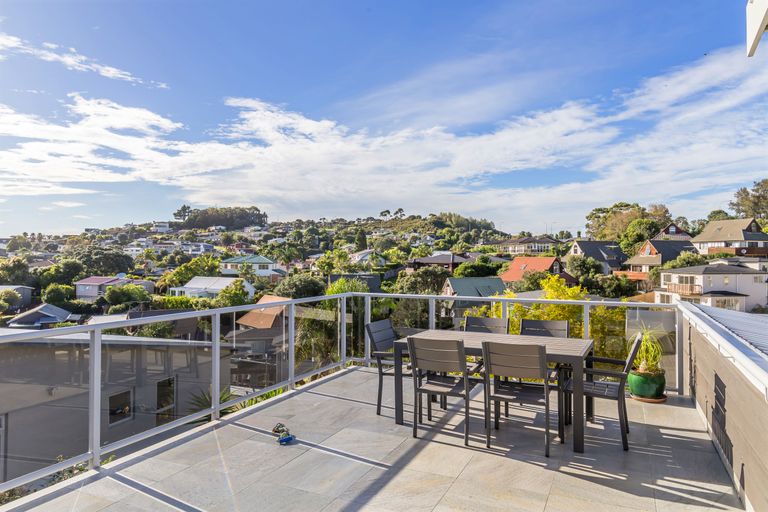 Photo of property in 83a William Bayes Place, Red Beach, 0932