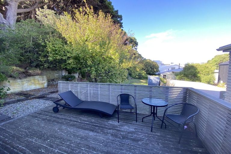 Photo of property in 106 Pirie Street, Mount Victoria, Wellington, 6011