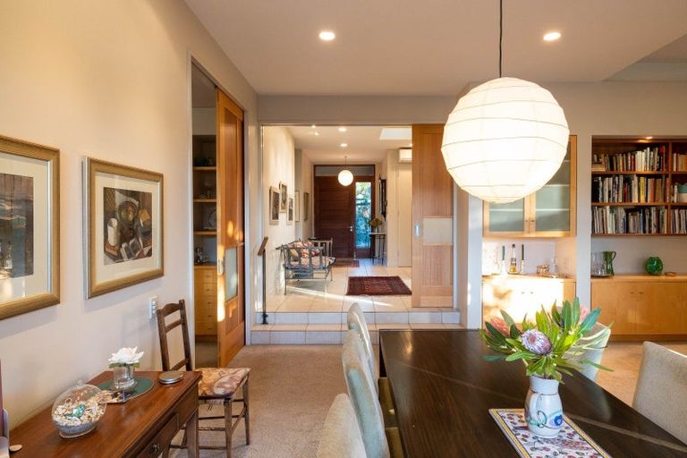 Photo of property in 1a Gillean Street, Havelock North, 4130