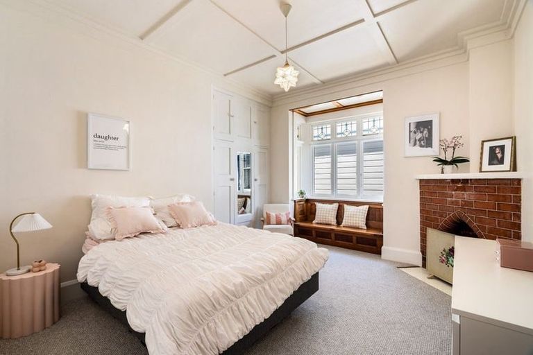 Photo of property in 13 Nelson Crescent, Napier South, Napier, 4110