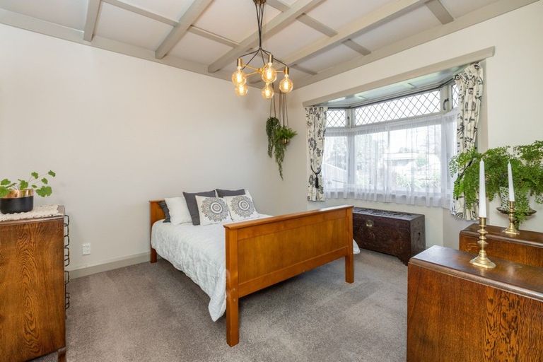 Photo of property in 208 Mayfair Avenue, Mayfair, Hastings, 4122