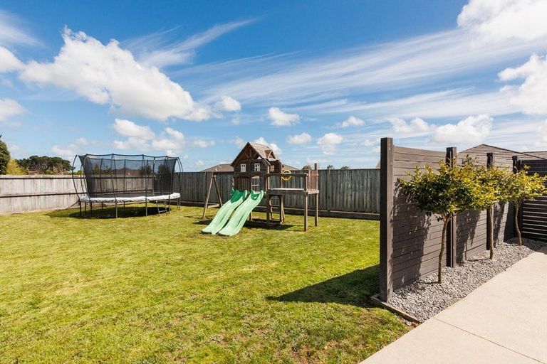Photo of property in 98 Mount Taylor Drive, Feilding, 4775