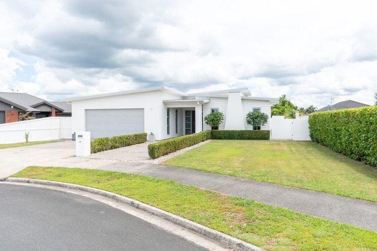 Photo of property in 10 Whistler Close, Rototuna North, Hamilton, 3210