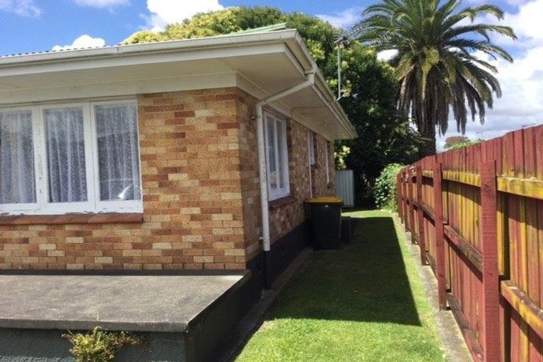 Photo of property in 6 View Road, Papakura, 2110