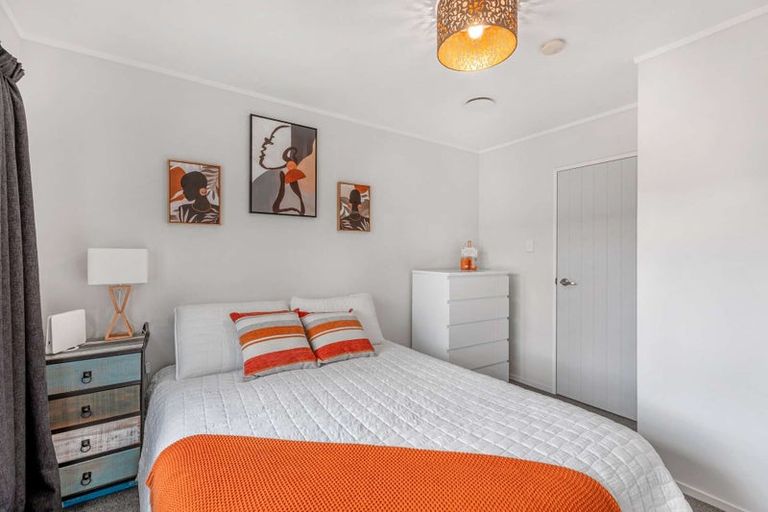 Photo of property in 2/99 Seddon Street, Pukekohe, 2120