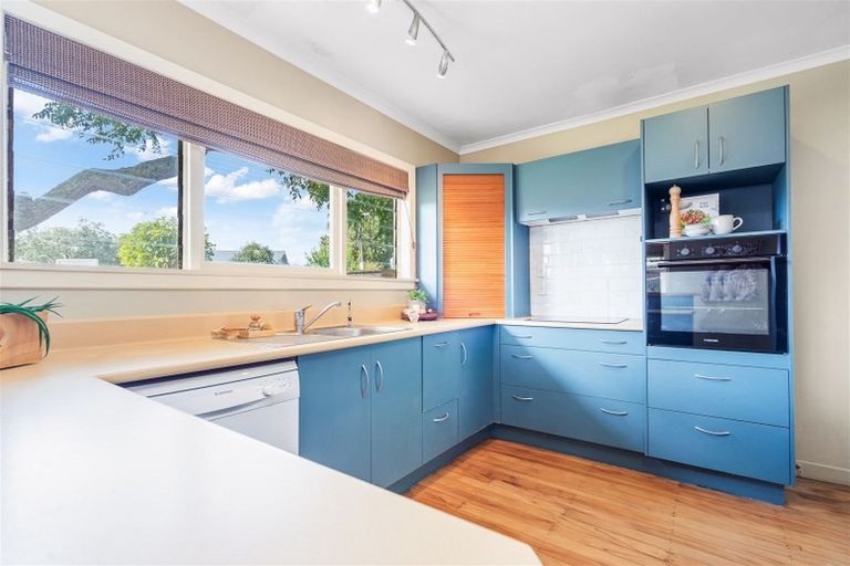 Photo of property in 17 George Point Road, Onerahi, Whangarei, 0110