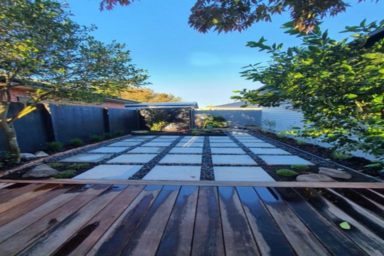 Photo of property in 1/15 Dunedin Street, Redwood, Christchurch, 8051