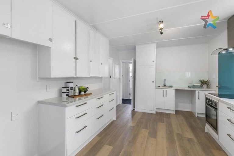 Photo of property in 46 Leighton Avenue, Waiwhetu, Lower Hutt, 5010