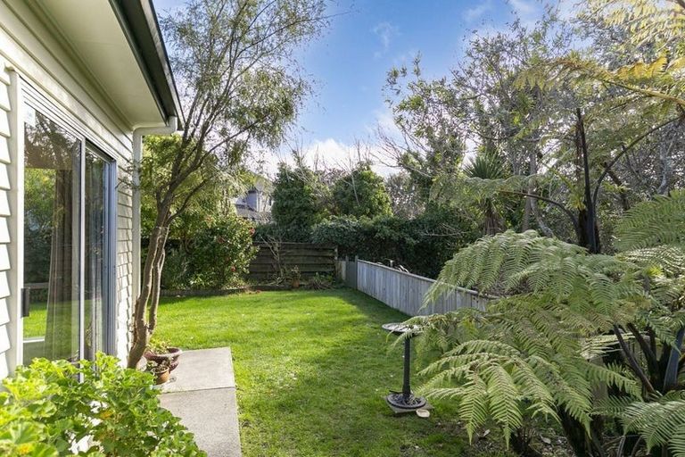 Photo of property in 8 Halswater Drive, Churton Park, Wellington, 6037