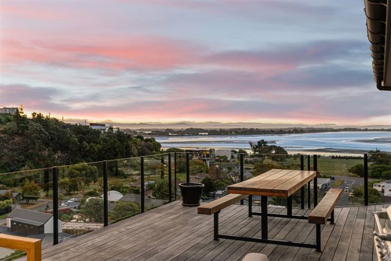 Photo of property in 29 Soleares Avenue, Mount Pleasant, Christchurch, 8081