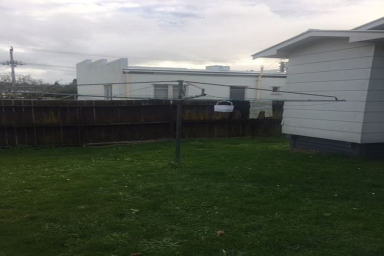 Photo of property in 1/22 Opaheke Road, Papakura, 2110