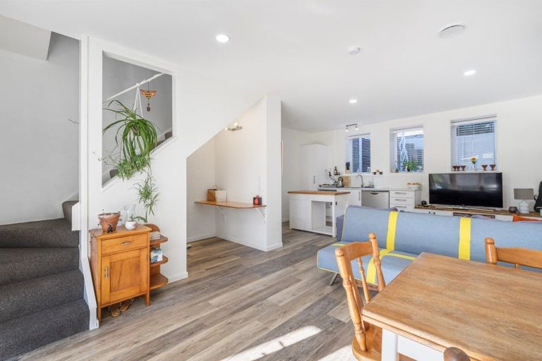 Photo of property in 22 Seaview Road, Otumoetai, Tauranga, 3110