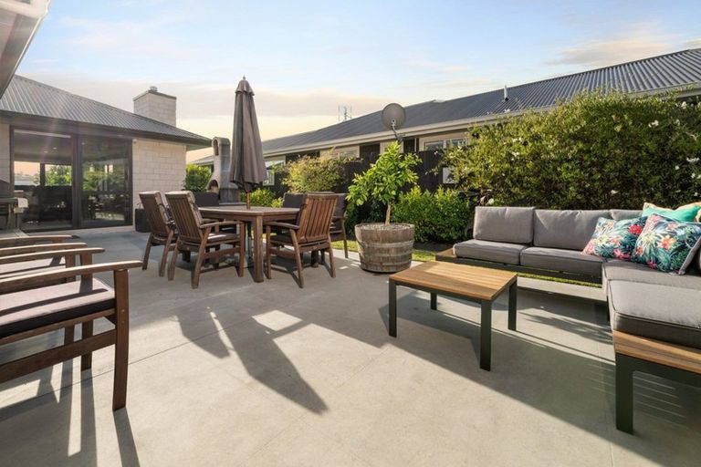 Photo of property in 3 Ellesmere Close, Pyes Pa, Tauranga, 3112