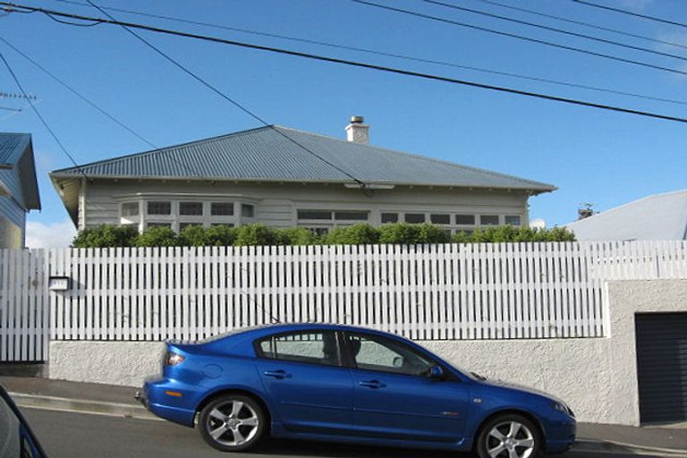 Photo of property in 111 Overtoun Terrace, Hataitai, Wellington, 6021