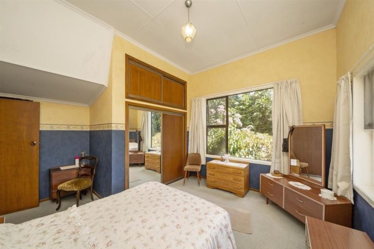 Photo of property in 1 Graves Street, Eltham, 4322