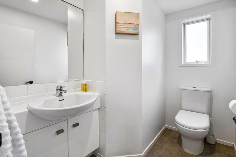 Photo of property in 140b Marine Parade, Mount Maunganui, 3116