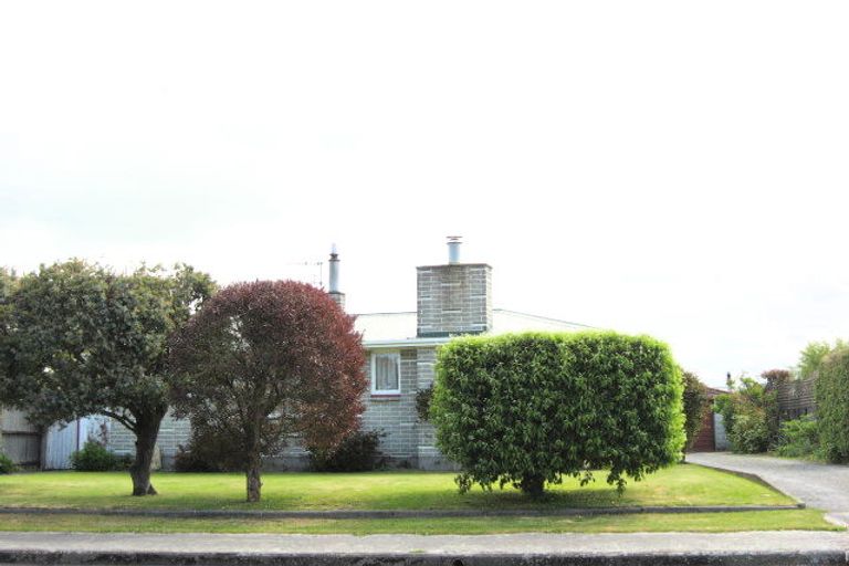 Photo of property in 19 Ashgrove Street, Rangiora, 7400