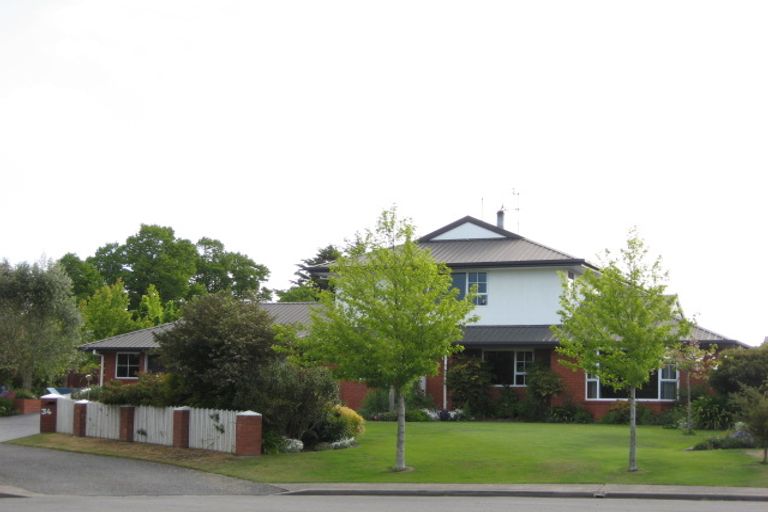 Photo of property in 34 Rickton Place, Rangiora, 7400
